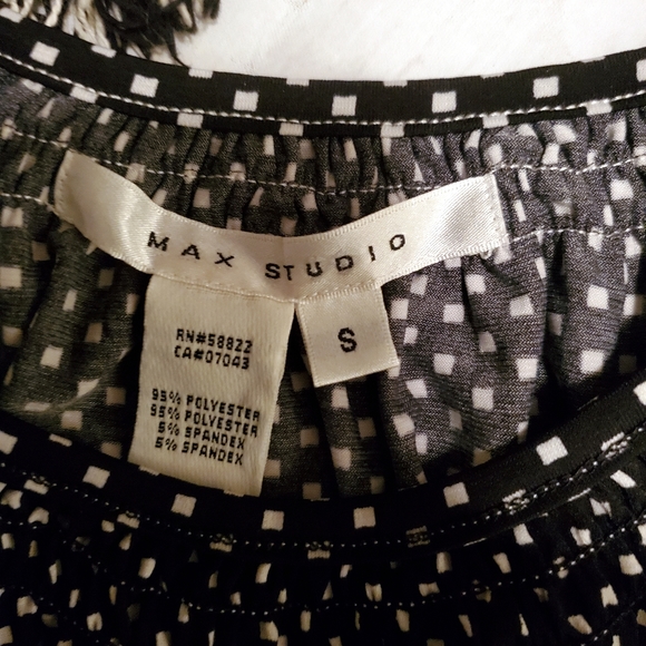 5/25 Max Studio S Stretchy Black White Polka Dot Blouse - Picture 3 of 6
